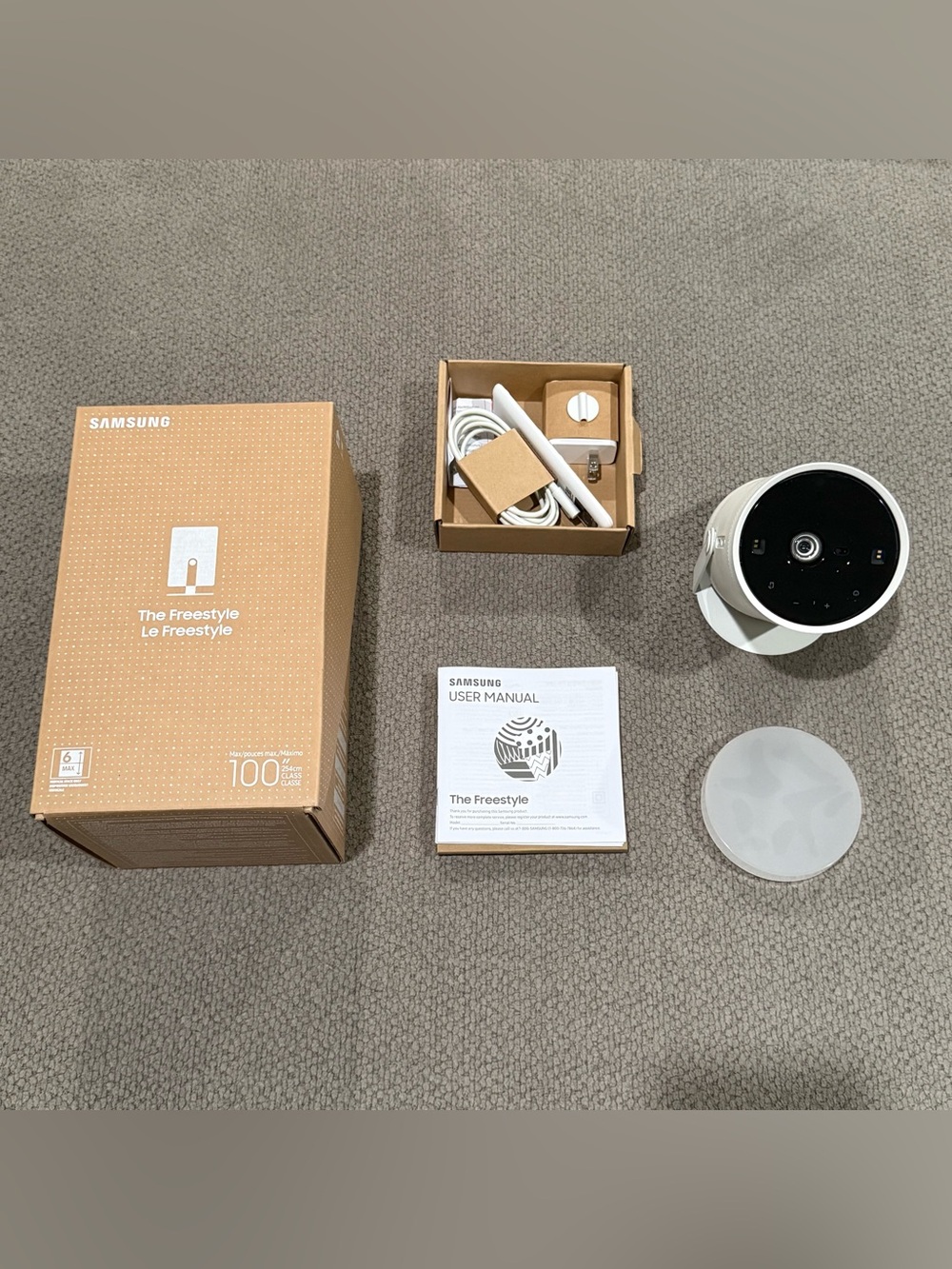 Samsung The Freestyle SP-LSP3BLA 1080p Smart Portable Projector Open Box Complet
